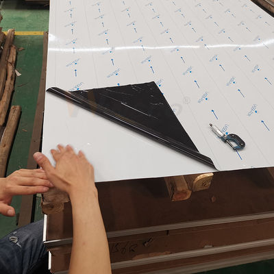 20mm1250mm αποτυπωμένο σε ανάγλυφο αντιολισθητικό πιάτο μορφής σιταριού ρυζιού επιφάνειας φύλλων 2b ανοξείδωτου